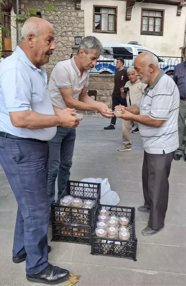 Beypazarı'nda Muharrem Ayı Dolayısıyla Aşure İkramı