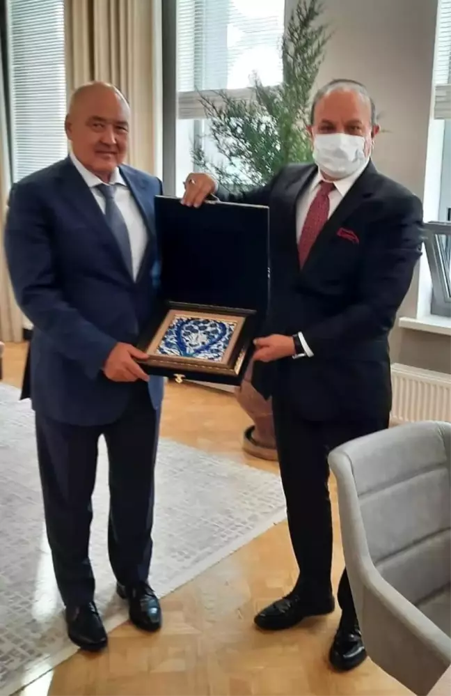 Mütevelli Heyet Başkanımız Prof. Dr. Muhittin Şimşek Türkistan Eyalet Valisi ile Görüştü
