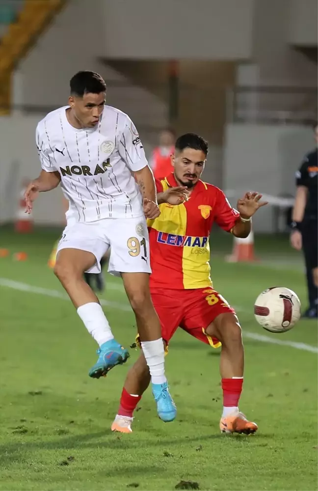 Göztepe, deplasmanda Manisa FK'yi 1-0 yendi