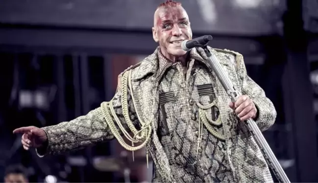 Rammstein grubunun vokalisti Till Lindemann, koronavirüse yakalandı