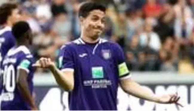 Anderlecht, Belçika'dan ayrılan Samir Nasri'yi bulamıyor