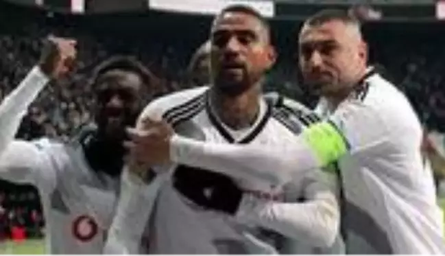 Beşiktaş, Ganalı futbolcu Kevin Prince Boateng'i gönderiyor