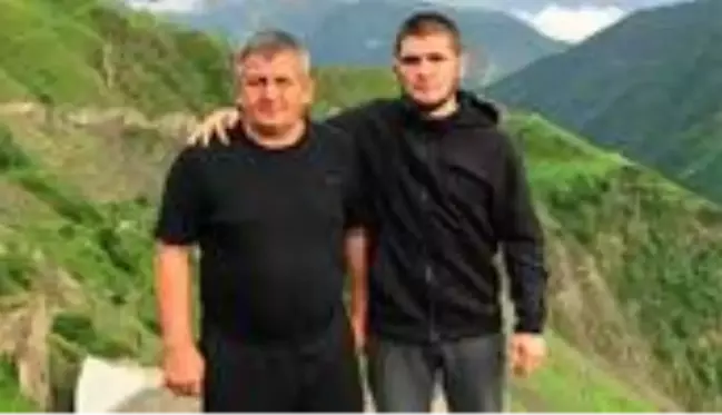 Khabib Nurmagomedov'un babası koronavirüse yakalandı