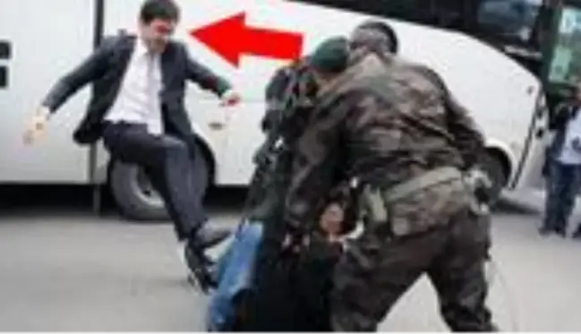 George Floyd paylaşımı yapan Yusuf Yerkel'e madenciye tekme attığı fotoğrafı hatırlattılar