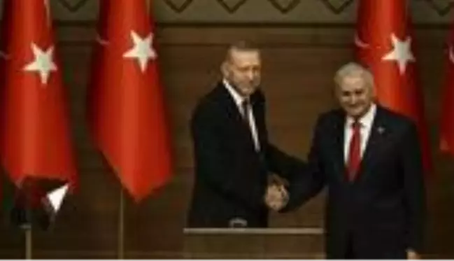 Erdoğan, Yıldırım'ı Meclis Başkanlığı için düşünüyor ancak Yıldırım'ın gönlünde Cumhurbaşkanı Yardımcılığı var