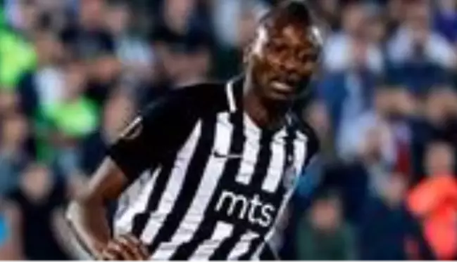 Fenerbahçe ile Beşiktaş, Partizan'lı golcü Umar Sadiq'ı gündemine aldı