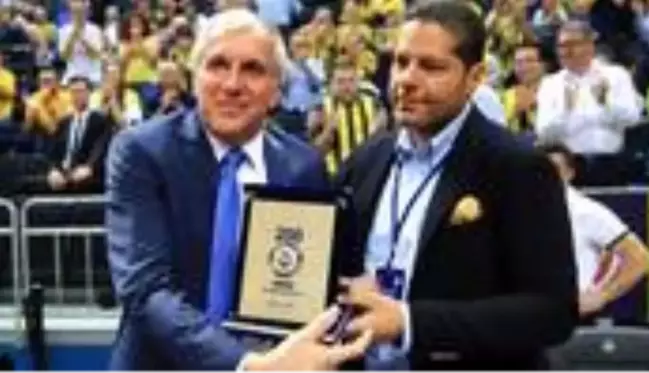 F.Bahçe eski yöneticisinden Ali Koç yönetimine eleştiri: Obradovic'le görüşmeler kontrat bitimine bırakılmaz