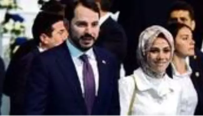 Berat Albayrak ve eşi Esra Albayrak'a yönelik hakaret içerikli paylaşımlarla ilgili soruşturmada 4 kişi serbest bırakıldı