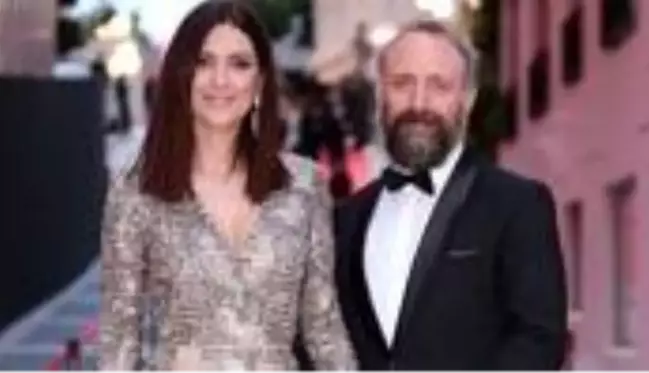 Halit Ergenç ve Bergüzar Korel'in gözlerden uzak büyüttüğü bebekleri ilk kez görüntülendi