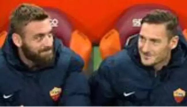 Roma'nın efsane futbolcusu De Rossi, Fiorentina'nın başına geçti