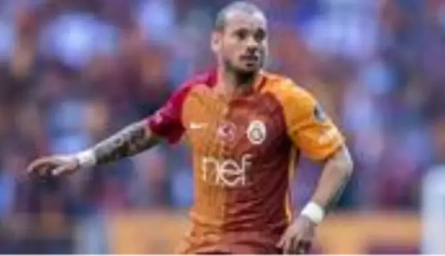 Eski Galatasaraylı Wesley Sneijder, futbola geri dönmeyi düşünüyor