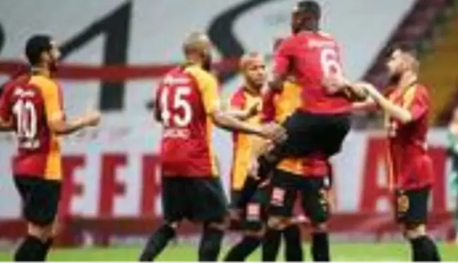 Galatasaray, sahasında Göztepe'yi 3-1 mağlup etti