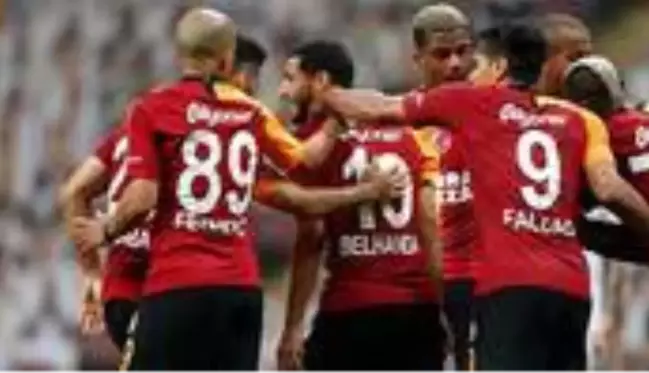 Galatasaray, Younes Belhanda ve Sofiane Feghouli'yi satmayı planlıyor