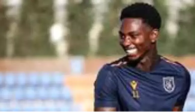 Medipol Başakşehir'den ayrılan Eljero Elia, Utrecht'e transfer oldu