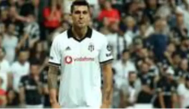 Son Dakika: Beşiktaş, Enzo Roco'nun sözleşmesini karşılıklı anlaşarak feshetti