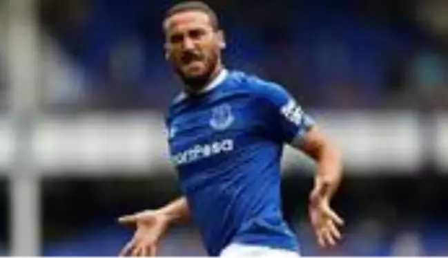 Everton'dan gönderilmesi gündeme gelen Cenk Tosun için Beşiktaş ile F.Bahçe devrede