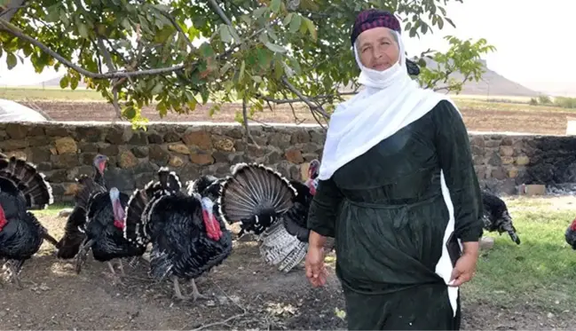 40 yıl önce gelin geldiği köye muhtar oldu, şimdiki hedefi ise belediye başkanlığı