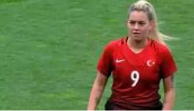 Milli futbolcu Aycan Yanaç, Estonya ve Rusya maçlarının aday kadrosuna dahil edilmedi