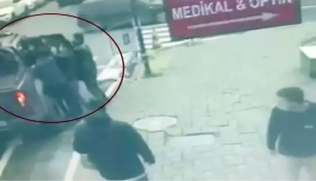 4 Çinli, İstanbul'un göbeğinde adam kaçırdı! Güvenlik kameraları o anda kayıttaydı