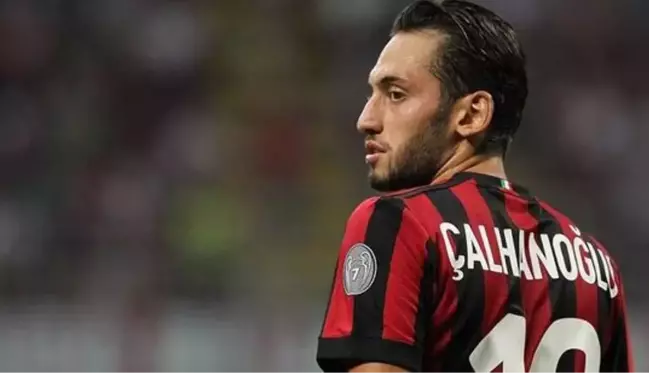 İtalyan devi Milan, Hakan Çalhanoğlu'nu takımda tutmak istiyor