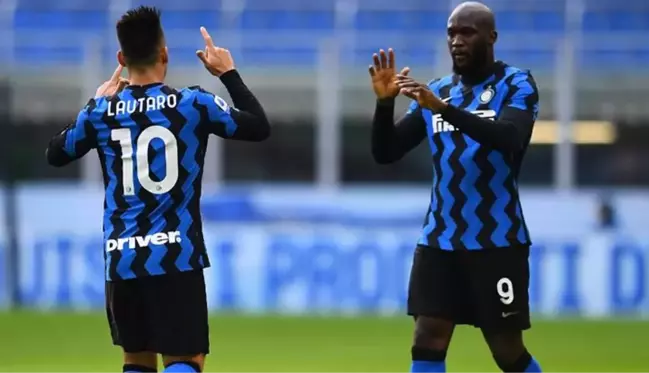 Lautaro'nun 4 gol attığı maçta Inter, Crotone'yi farklı yenip lider oldu