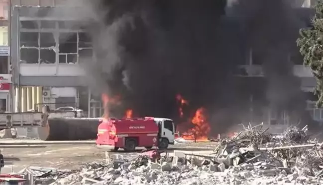 Yakıt tankında temizlik yaparken patlama meydana geldi