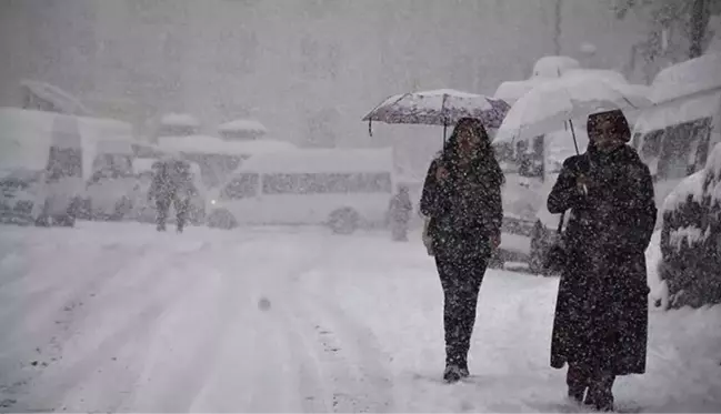 Korkutan iddia: Beklenen soğuk hava dalgası gelirse, İstanbul 1987 kışını tekrar yaşayacak