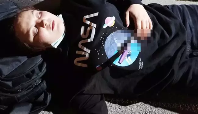 Karnına saplanmış bıçakla bulunan genç kızın kendisini yaraladığı ortaya çıktı