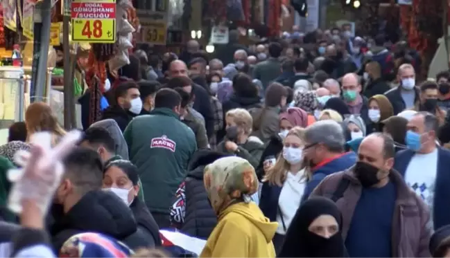 Bilim Kurulu Üyesi'nden aşı olanlar için rehavet uyarısı: Virüs mutasyona uğruyor, ne ile karşılaştığımızı bilmiyoruz