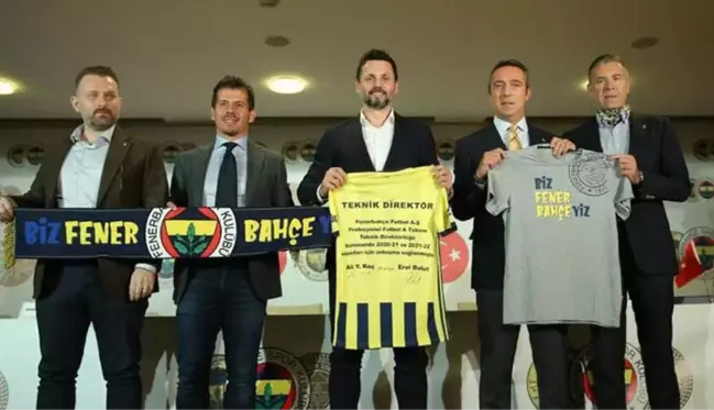 Fenerbahçe kupadan elendi! Taraftarlar, yenilginin faturasını tek bir isme çıkardı