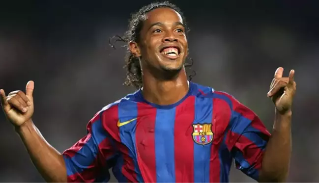 Eski Barcelonalı futbolcu Ronaldinho, Türkiye'yi ziyarat edecek