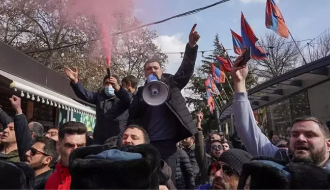 Güvenlik Uzmanı Abdullah Ağar'dan Ermenistan'daki krizi özetleyen cümle: Buna Azerbaycanlı masumlarının laneti de diyebiliriz