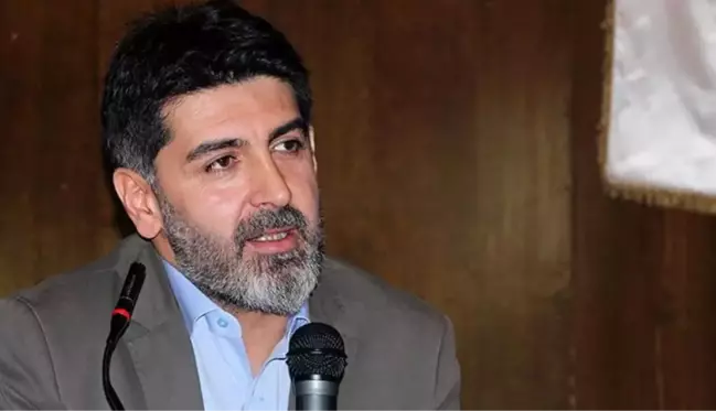 Gazeteci Levent Gültekin, canlı yayına çıkmadan önce 25 kişinin saldırısına uğradı