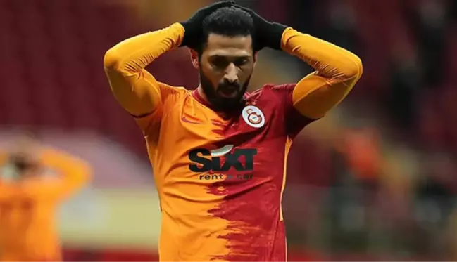 Emre Akbaba'nın performansı Galatasaraylı taraftarlardan tepki gördü