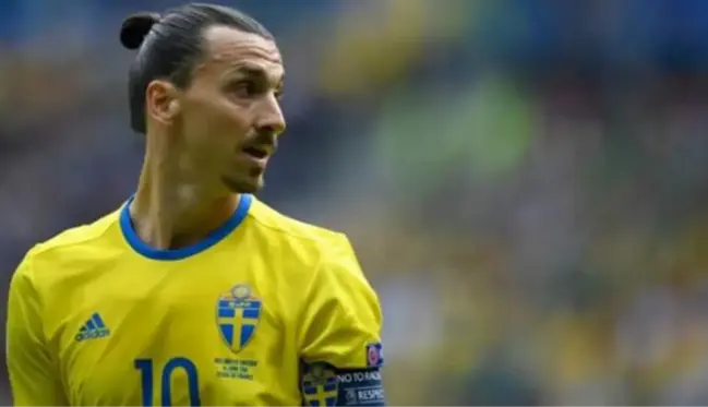 Zlatan Ibrahimovıc yeniden İsveç Milli Takım kadrosuna çağrıldı