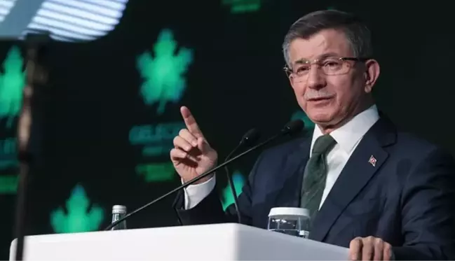 Davutoğlu: AK Parti'de değişen hiçbir şey yok, Kabine revizyonu mecburi hale geldi