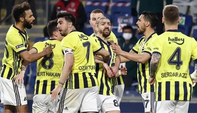 Fenerbahçe, Başakşehir deplasmanında öldü öldü dirildi ama 3 puanı almayı başardı