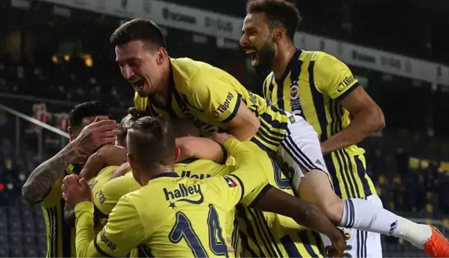 Fenerbahçe, Kasımpaşa karşısında öldü öldü dirildi ama maçı 3-2 kazanmayı başardı