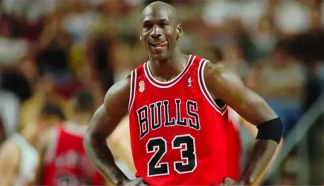 Micheal Jordan'ın forması 1,38 milyon dolara satılarak rekor kırdı