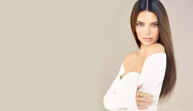 Ünlü model Kendall Jenner, Filistin'e verdiği destek mesajını saniyeler içinde sildi