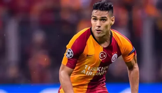 Galatasaray'da yönetim, Falcao'yu takımdan ayrılmaya ikna edemiyor