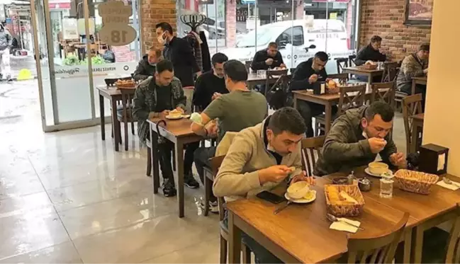 49 günlük aranın ardından kafe ve restoranlar bu sabah birer birer açılmaya başladı