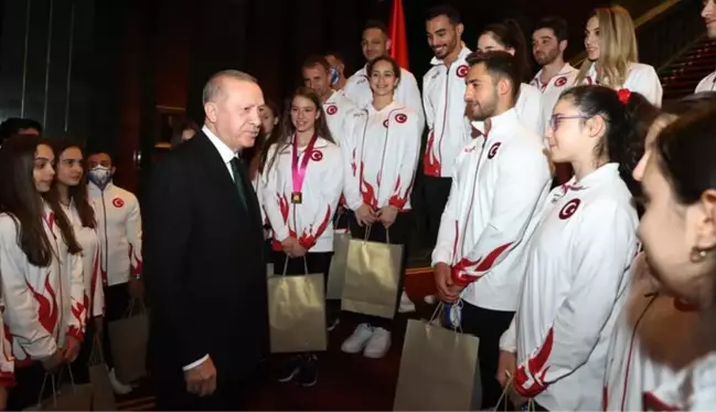 Cumhurbaşkanı Erdoğan'dan sporculara 