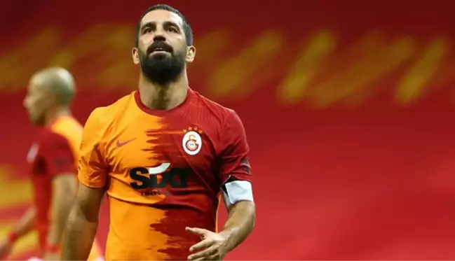 Ligin yeni ekibi Altay, G.Saray'da sözleşmesi biten Arda Turan'a kaptanlık teklifi yaptı