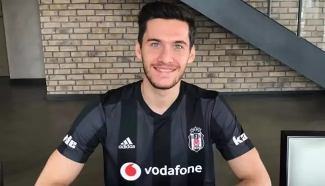 Umut Nayir, Beşiktaş'tan ayrılmak istediğini yönetime iletti