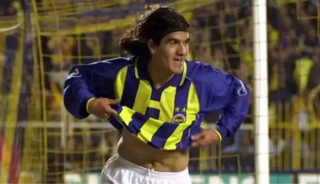 Ariel Ortega'nın veteranlar maçında attığı frikik golü futbolseverleri mest etti