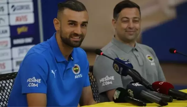 İlk kez kameraların karşısına geçen Serdar Dursun, kendini öve öve bitiremedi