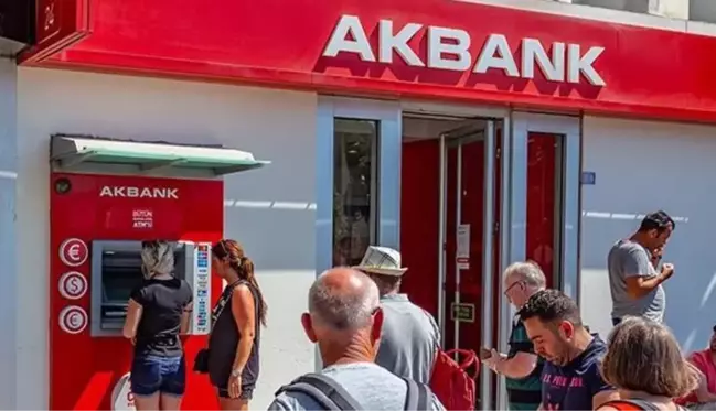 2 gündür binlerce müşterisi mağdur olan Akbank'ta tüm kanallar yeniden hizmete açıldı