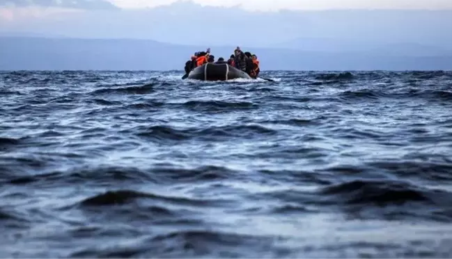 Son Dakika: Kaş açıklarında içerisinde 45 göçmenin bulunduğu tekne battı, arama kurtarma çalışmaları devam ediyor