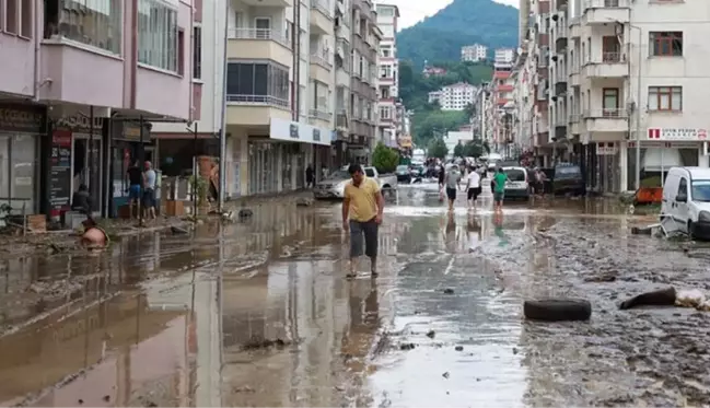 Prof. Dr. Orhan Şen, felaketi yaşayan Doğu Karadeniz için uyarıda bulunup riskli olan 6 ili sıraladı